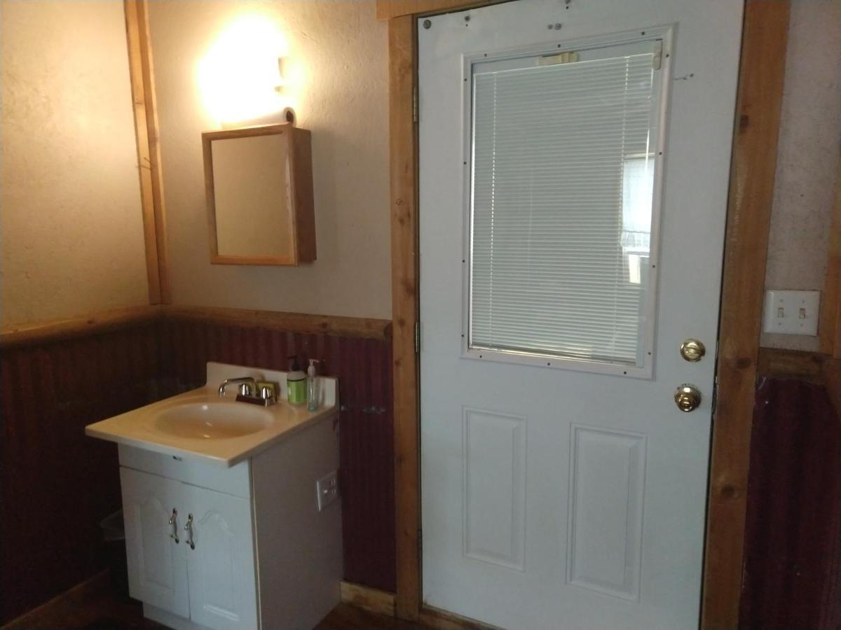 La Loma Del Chivo Llc - The Spirit Room Marathon Exterior photo